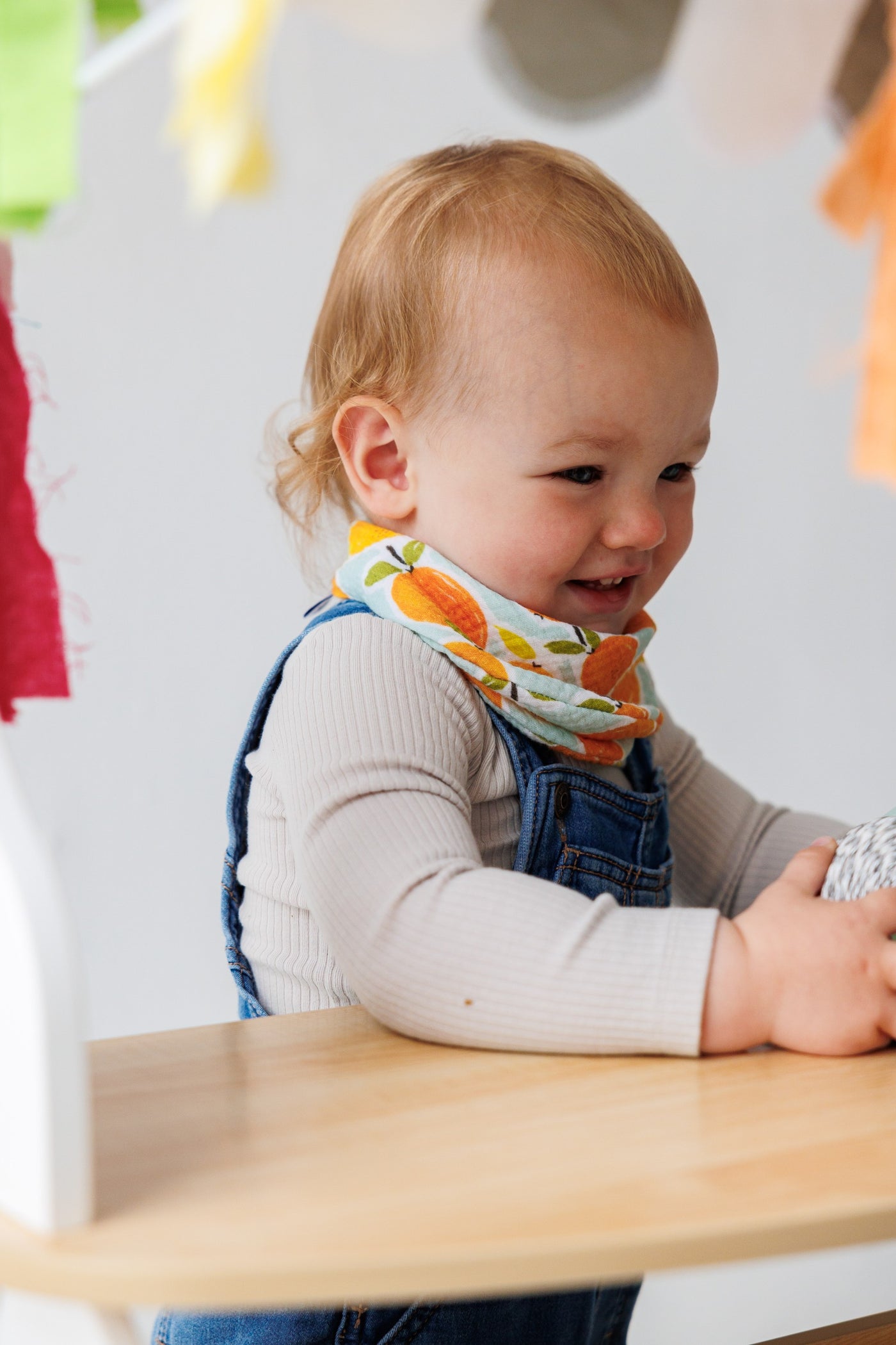 Leafy Clementine Bib | Milk & Joy